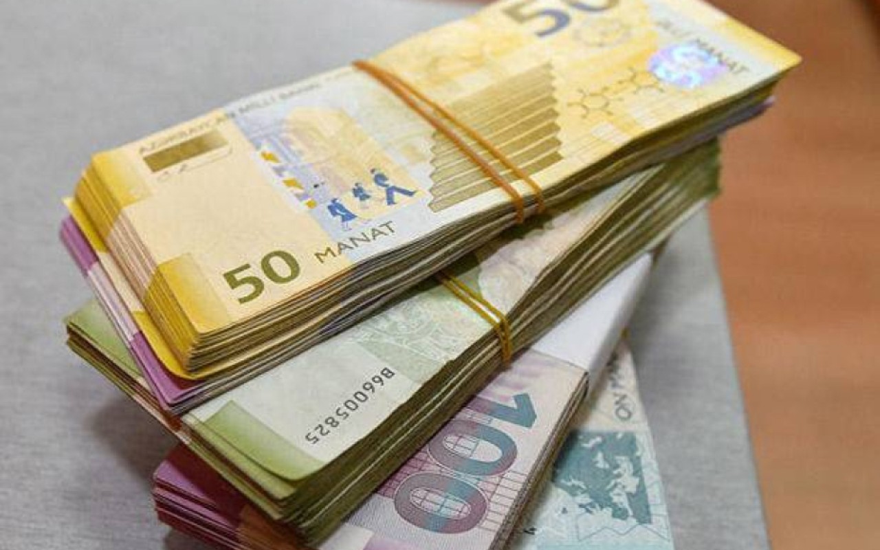 Vətəndaşların banklarda nə qədər əmanətləri var?